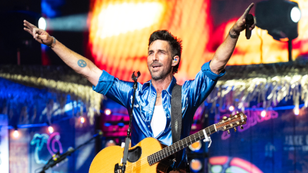 Jake Owen is off to the races with Tim McGraw and MLB