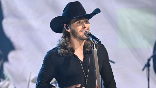 Hear Warren Zeiders cover ‘How Great Thou Art’