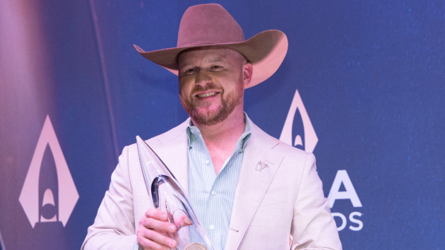 Backstage at the 2025 CMAs, Cody Johnson & Vince Gill invoke Willie & Merle, as Zach Top & The Red Clay Strays marvel