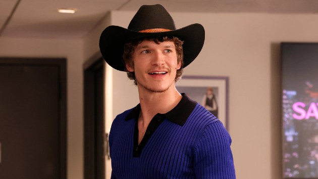 Connor Storrie faces off in an ‘accent duel’ in new ‘SNL’ promo