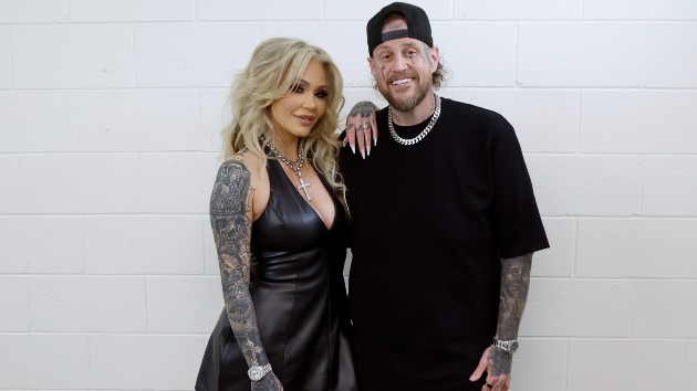 Jelly Roll to headline Matthew McConaughey’s charity event, casts wife Bunnie Xo in new video