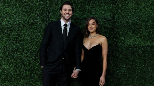 Josh Allen, Hailee Steinfeld announce birth of first child