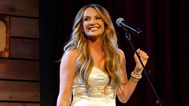 Carly Pearce’s puppy love: The show she played for Johnny and June