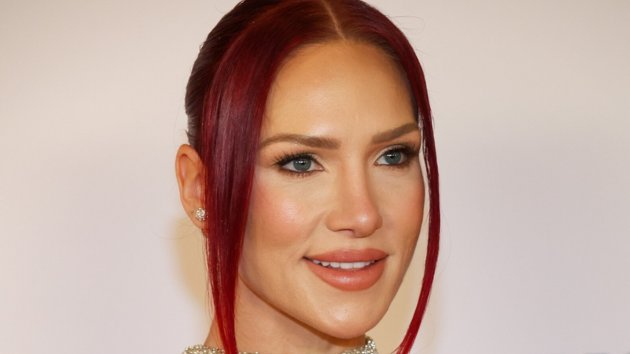 ‘Dancing with the Stars’ pro Sharna Burgess returning to ballroom for season 35